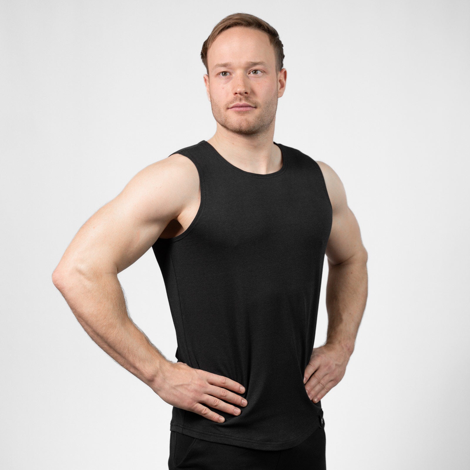 Muscle Fit Tank Top – schwarz