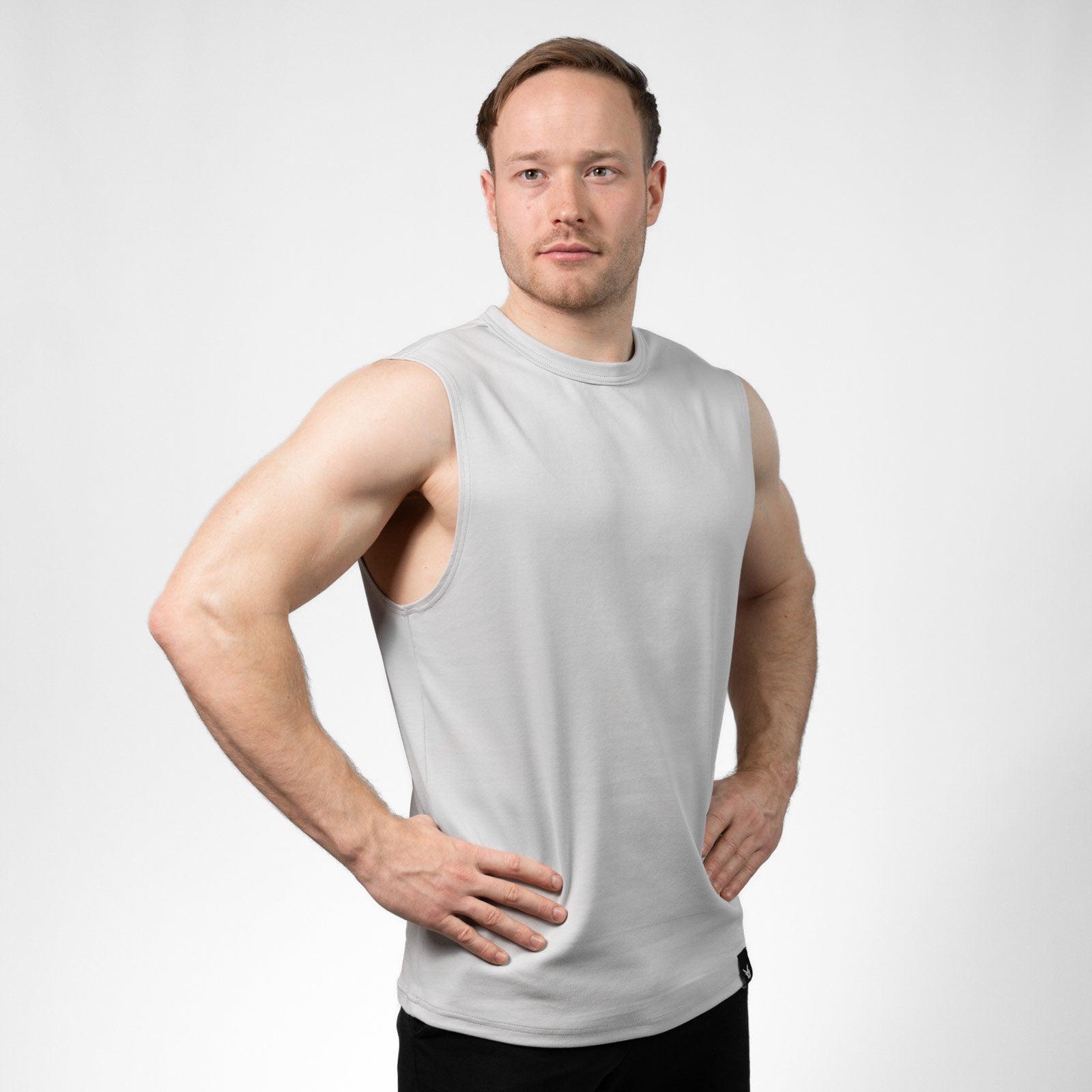 Reflexed Fit Cutoff Tank – hellgrau