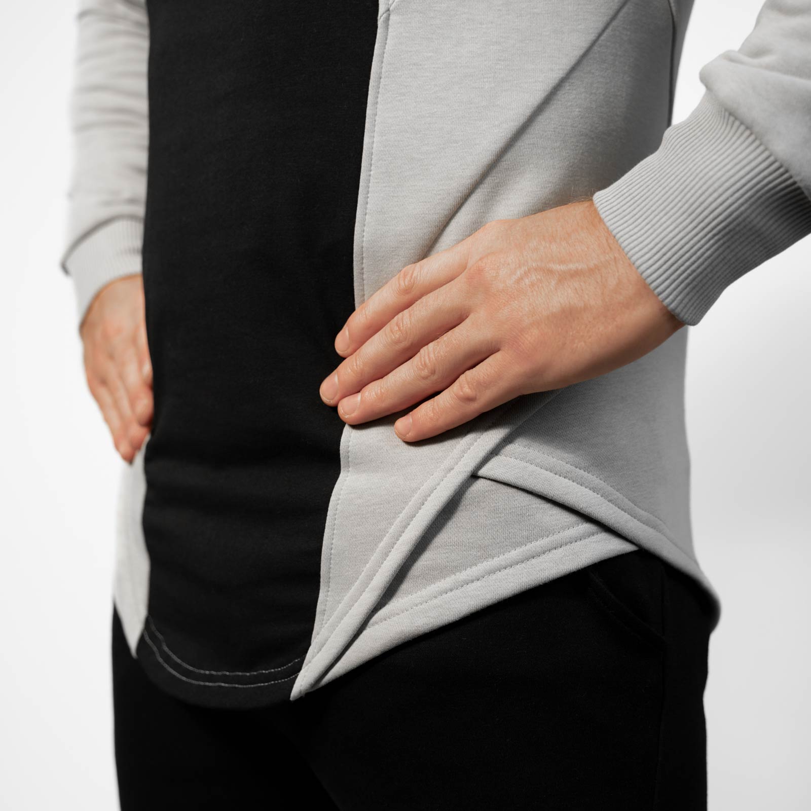 THE ALPHA Ultimate Muscle Fit Pullover