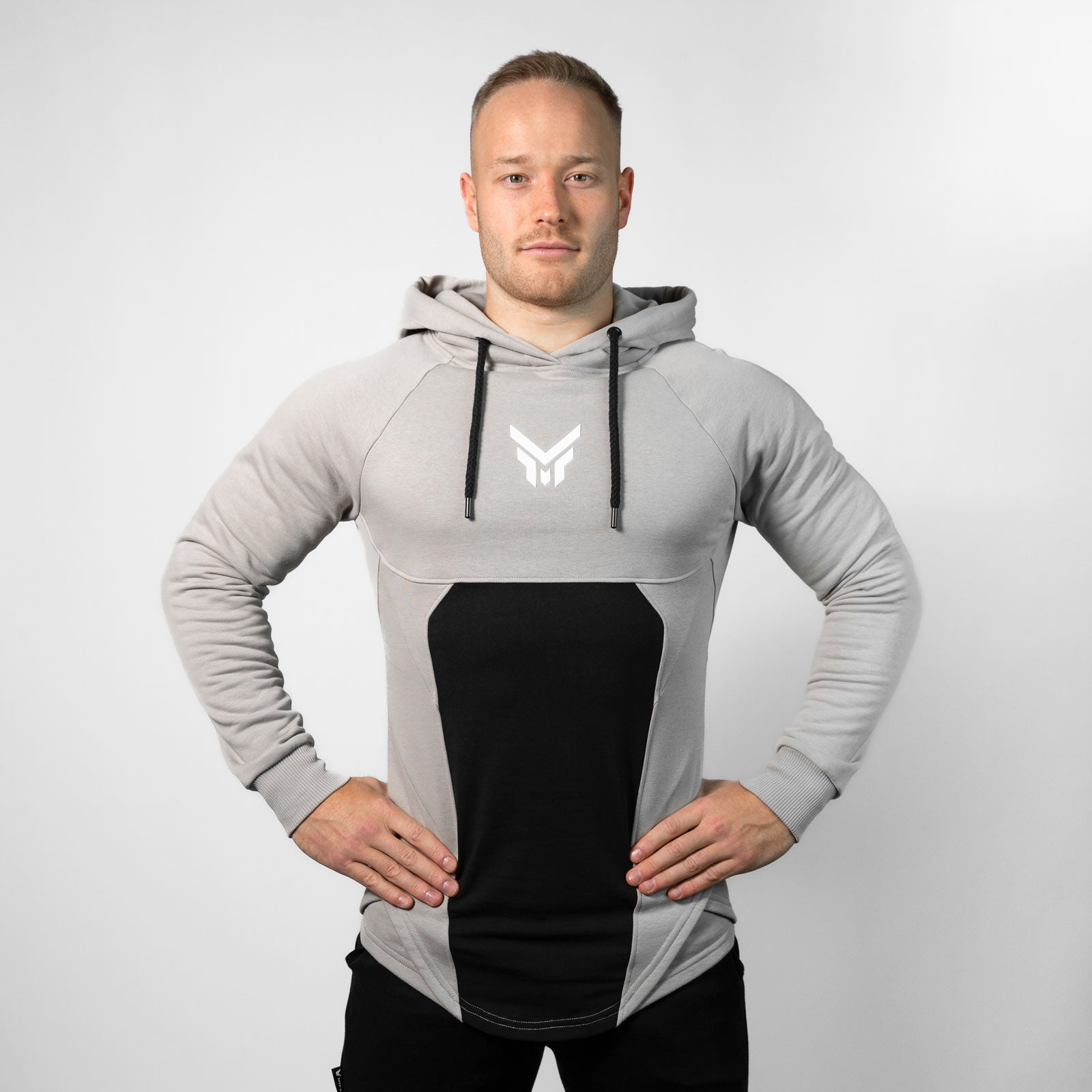 THE ALPHA Ultimate Muscle Fit Pullover
