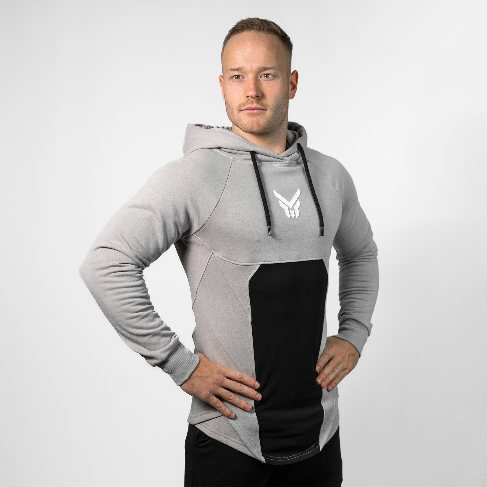 THE ALPHA Ultimate Muscle Fit Pullover