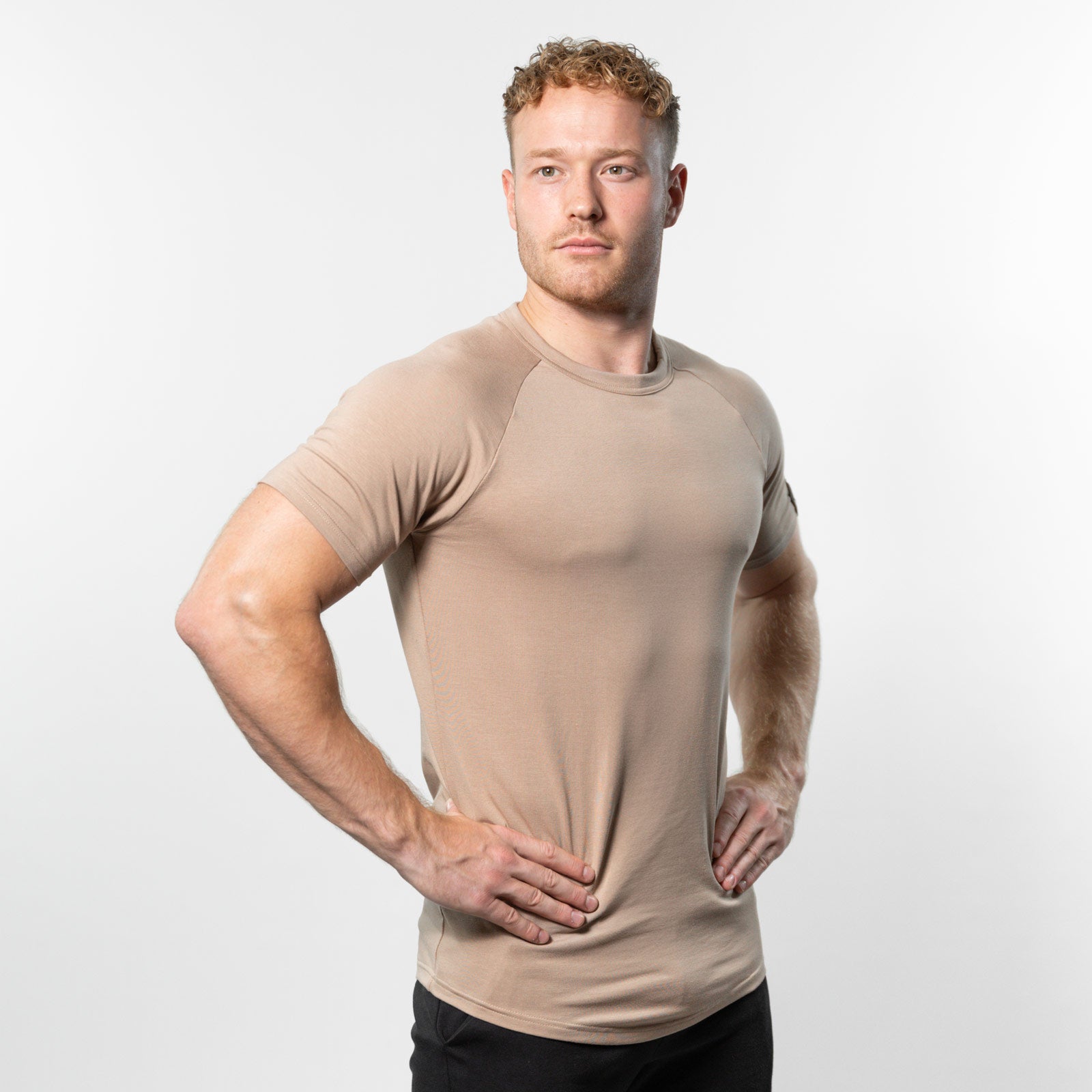 Muscle Fit T-Shirt – Taupe