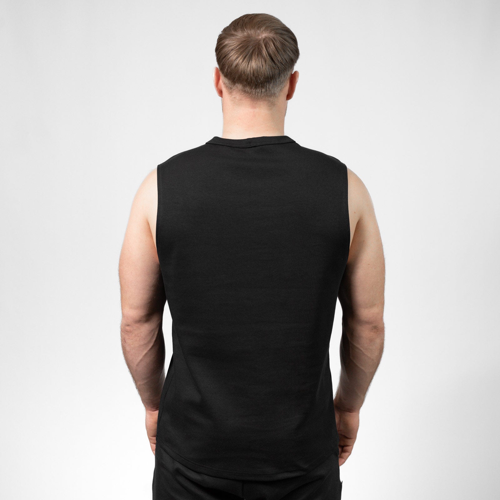 Reflexed Fit Cutoff Tank – schwarz