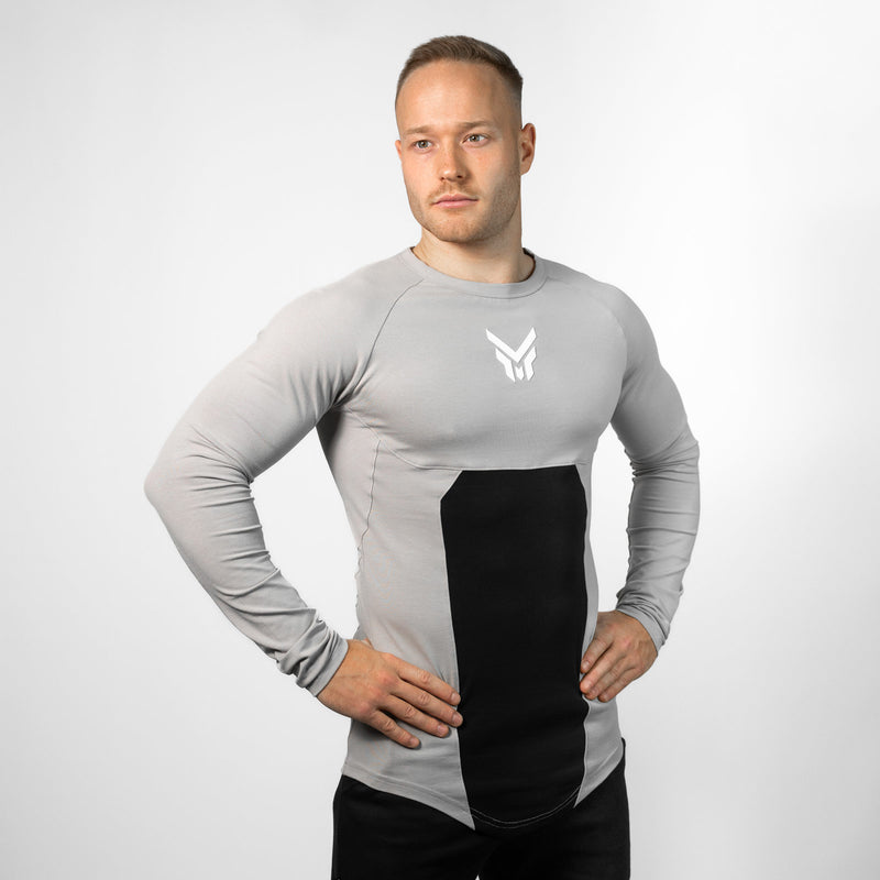 THE WARRIOR Muscle Fit Langarm T-Shirt