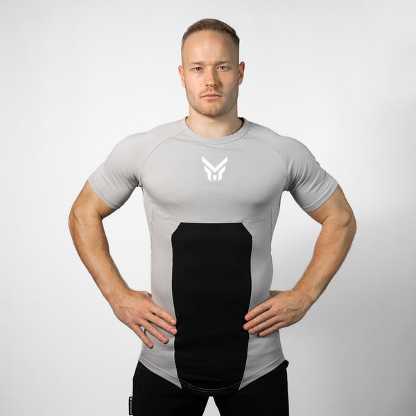 THE LEADER Muscle Fit T-Shirt